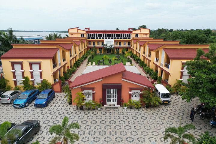 Photo of Tampara Resort