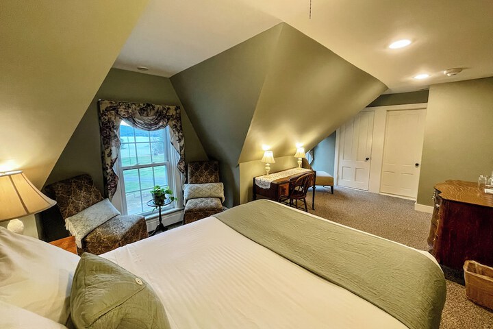 Room 29 of 107