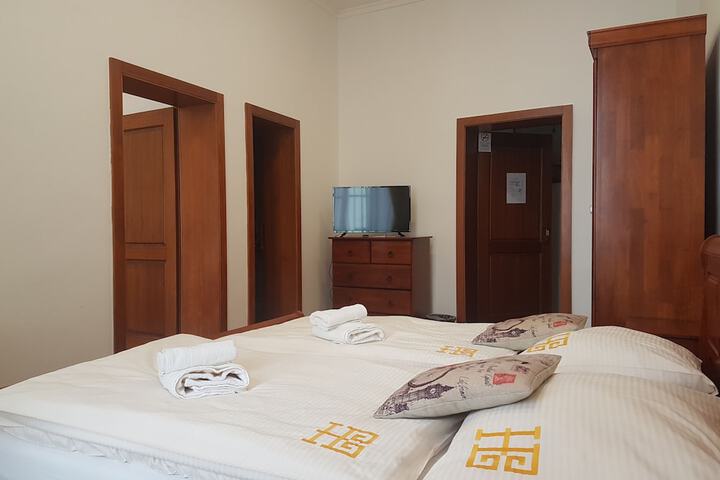 Room 20 of 35