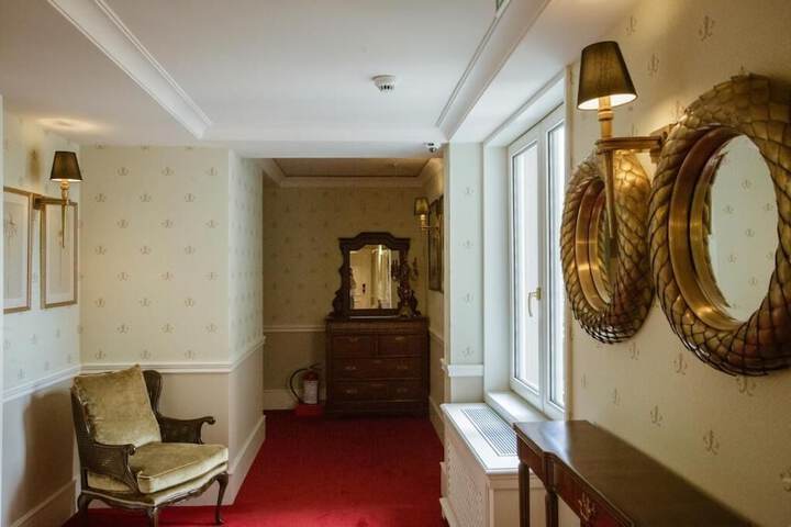 Hotel 73 of 73