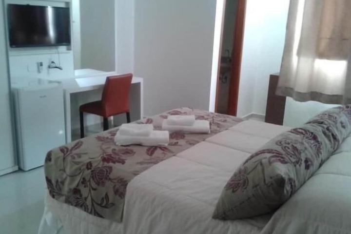 Room 11 of 40