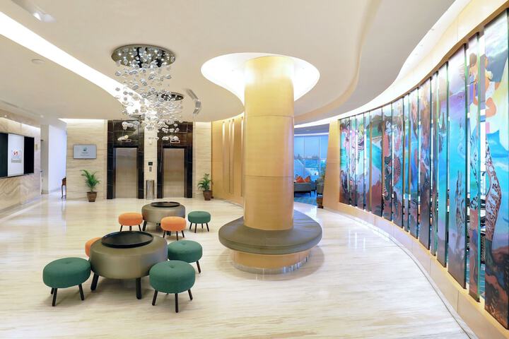 Hotel Interior 4 of 48