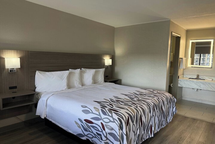Room 3 of 26