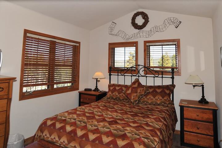 Room 4 of 78