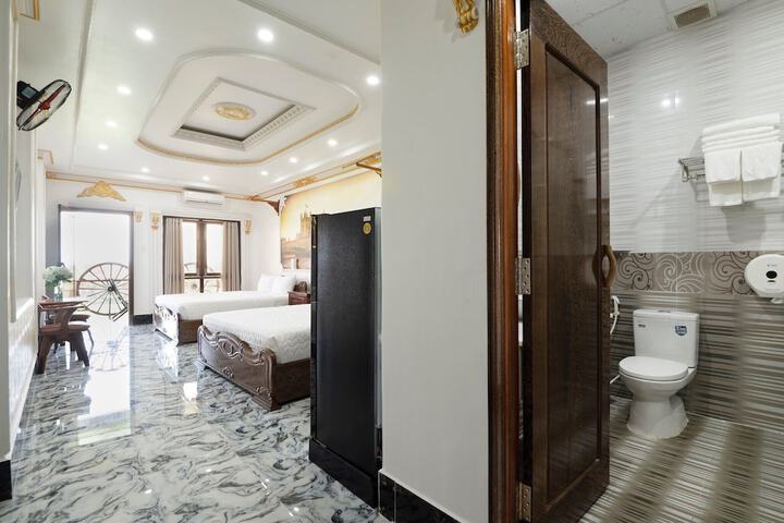 Room 14 of 47