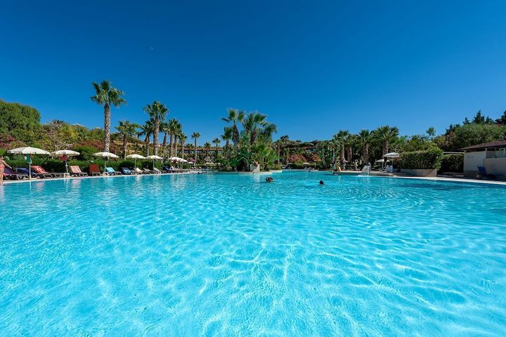 Pool 28 of 116