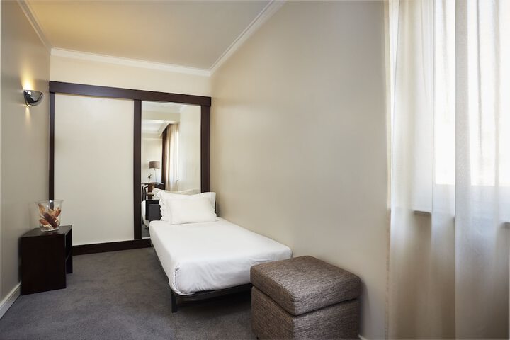 Room 42 of 89