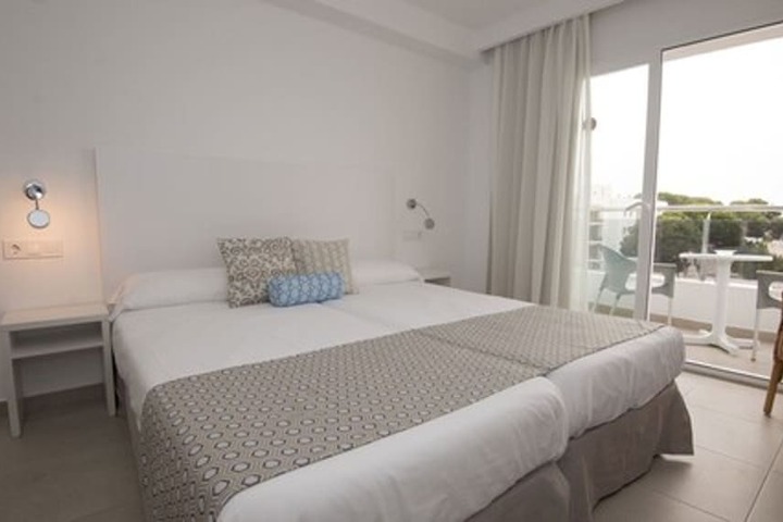 Room 20 of 42