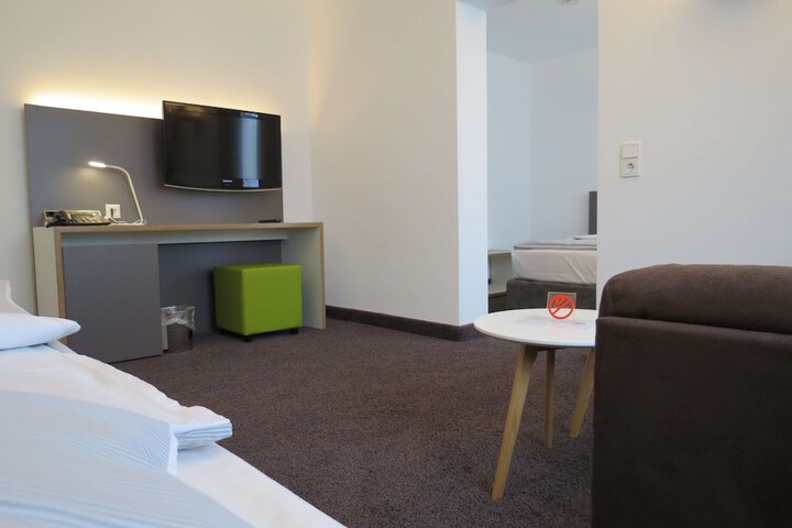 Room 85 of 125
