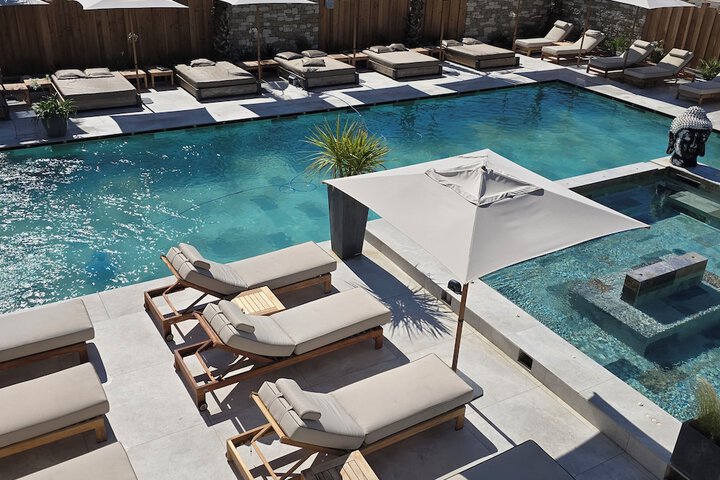 Pool 79 of 128