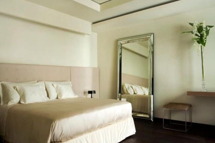Room 14 of 67