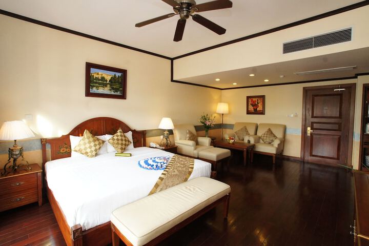 Room 14 of 91