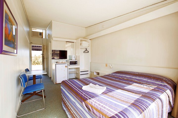 Room 5 of 19