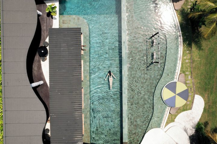 Pool 86 of 142