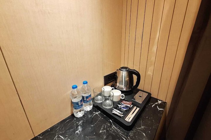 Room 15 of 27
