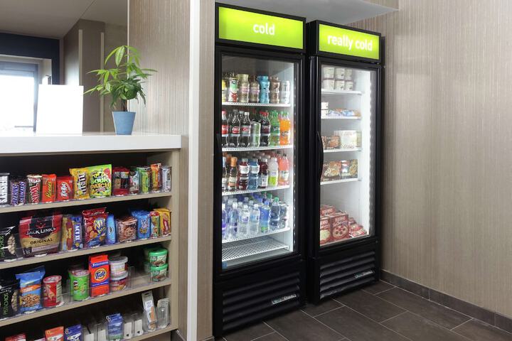 Snack bar