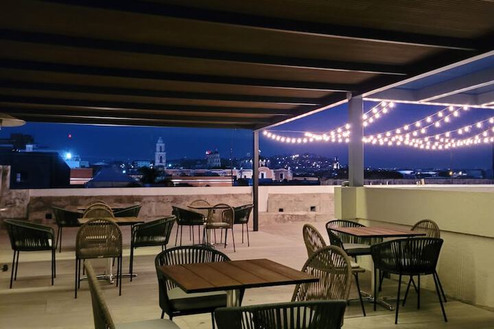 Sundeck 130 of 135