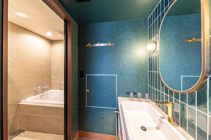 Clean Restrooms
