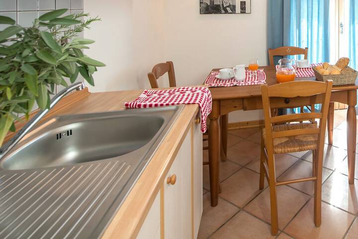Dining Photos