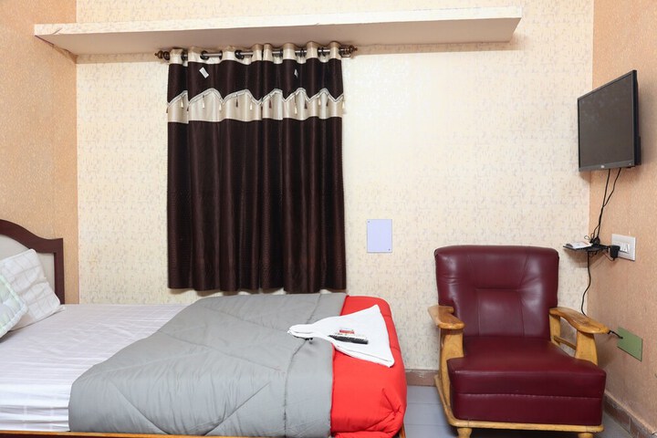 Room 44 of 66