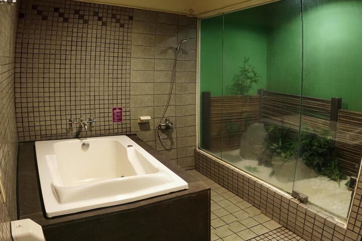 Bath Interior