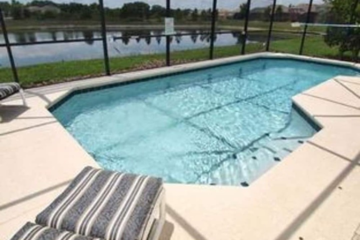 Pool 11 of 13