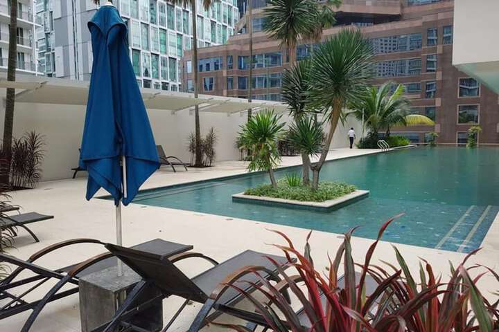 Pool 22 of 30