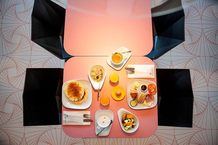 Breakfast/Coffee Service 23 of 37