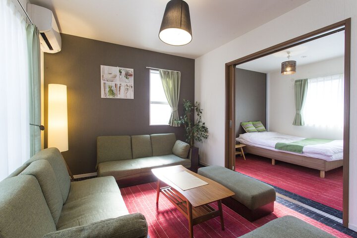 Room 8 of 36