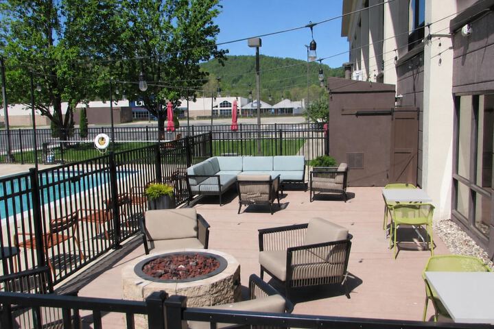 Terrace/Patio 52 of 60
