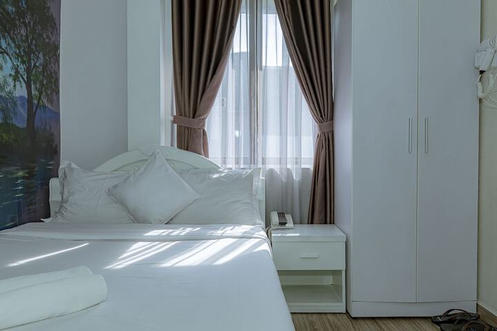 Room 5 of 57