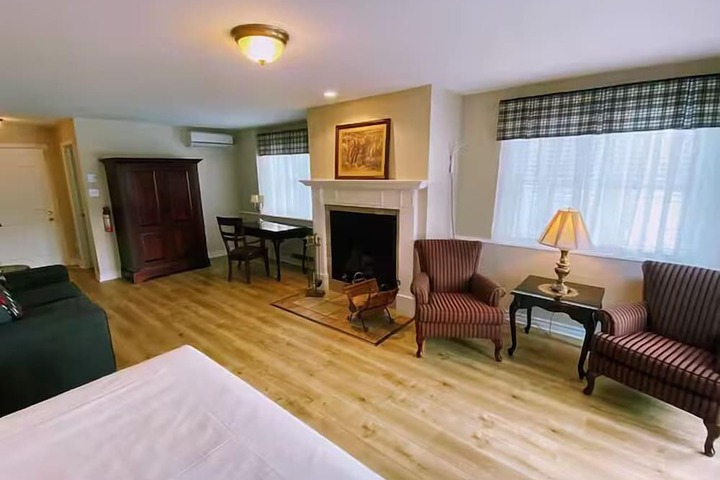 Room 22 of 50