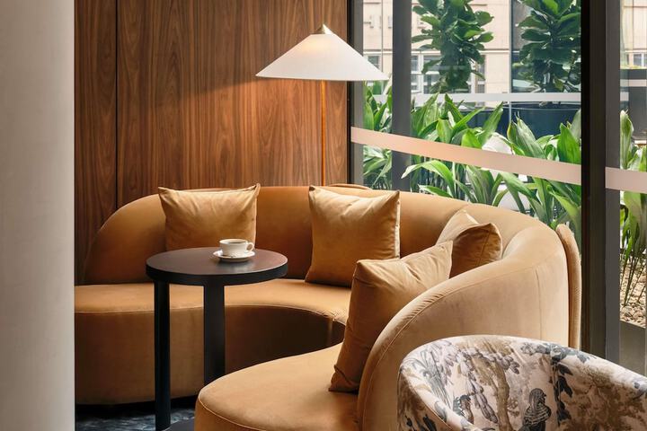 Lounge 149 of 154