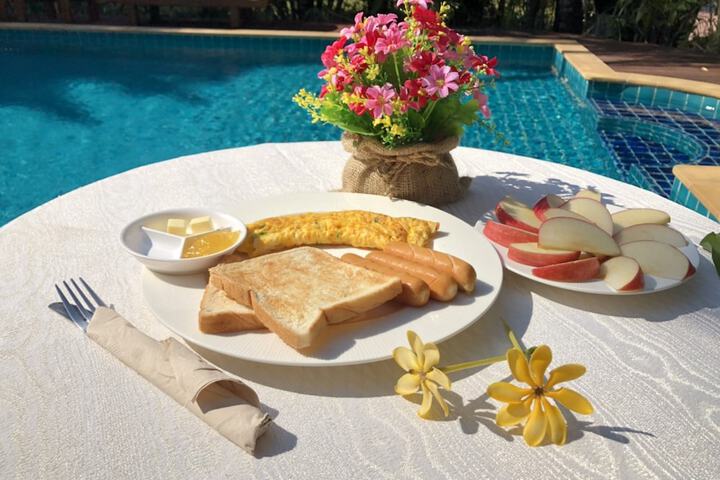 Breakfast/Coffee Service 77 of 100