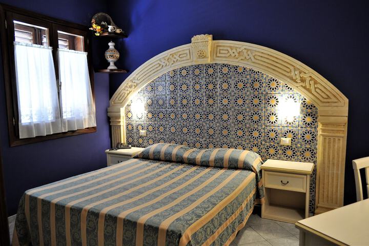 Room 7 of 40