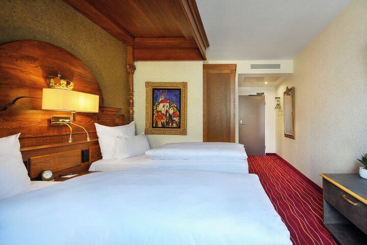 Room 61 of 111