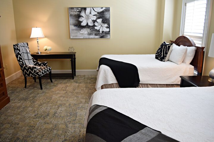 Room 90 of 227