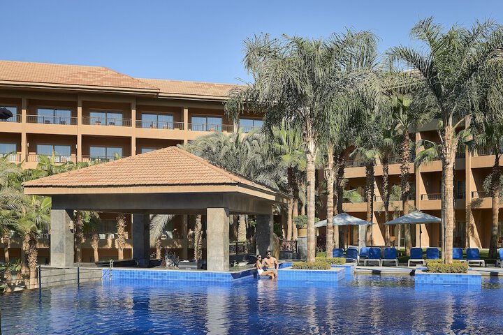 Pool 82 of 154