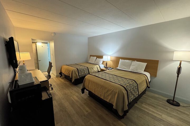 2 Double Beds (2 of 18)