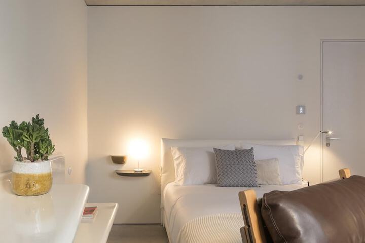 Room 16 of 129