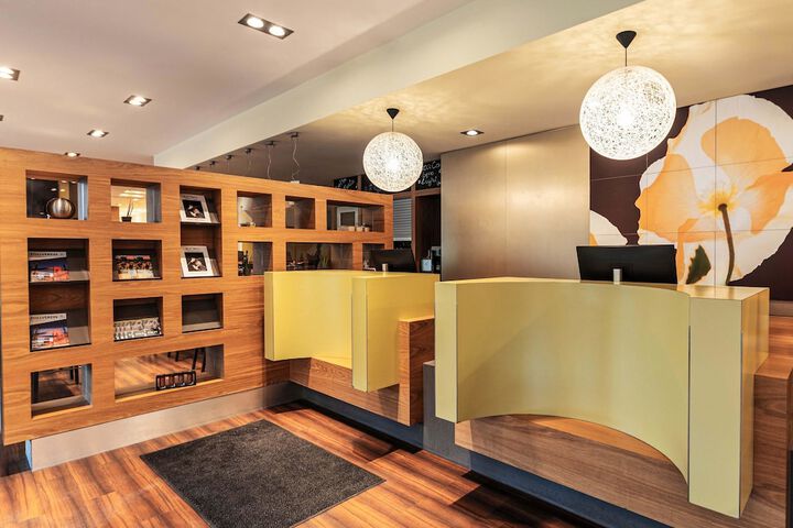 Guest Lobby