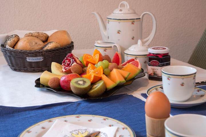 Breakfast/Coffee Service 36 of 46