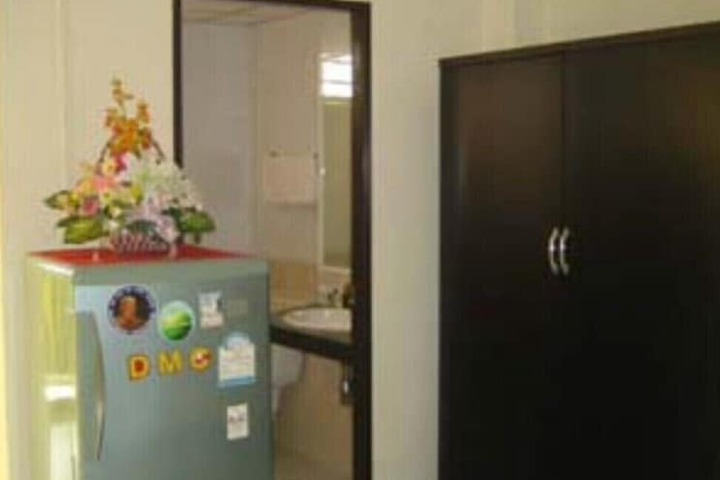 Room 5 of 15