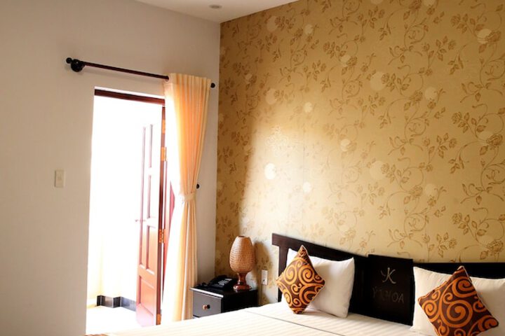 Room 30 of 84