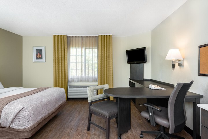 1 Queen Studio Suite (21 of 21)