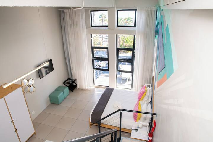 Room 29 of 148