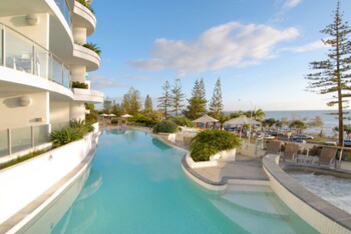 Pool 16 of 24