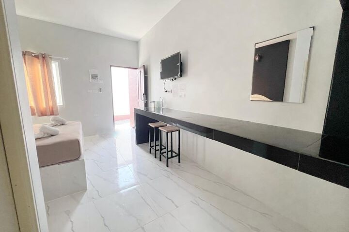 Room 14 of 26