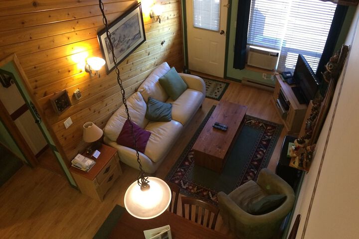 Room 47 of 102