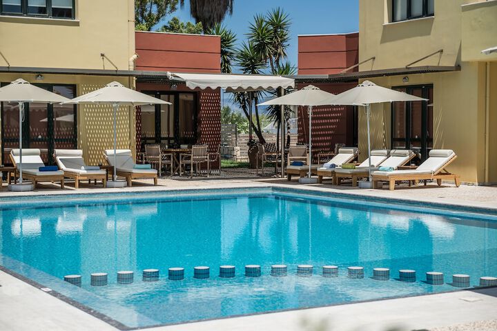 Hotel with Pool